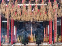 Thien_Hau_Temple_shutterstock_304959347