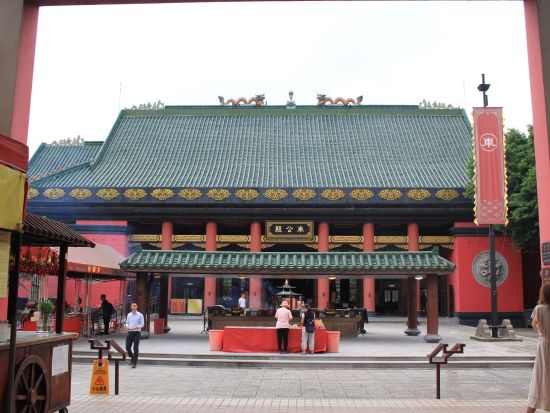 香港の超パワースポット巡り 車公廟＆黄大仙＆観音廟にご案内＜日本語／ペニンシュラホテルでのアフタヌーンティー付き＞