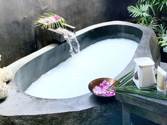 デバラナスパ「Devarana Spa」（デュシタニグアムリゾート内）タイ様式の選べるパッケージメニュー＜60～90分／現地集合・解散＞