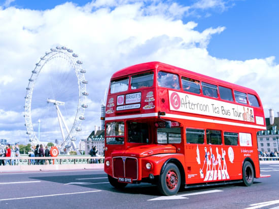 アフタヌーンティーバスツアー 真っ赤な2階建てバスでロンドン観光 選べる出発ポイント 前日16時まで予約ok イギリス ロンドン 旅行の観光 オプショナルツアー予約 Veltra ベルトラ