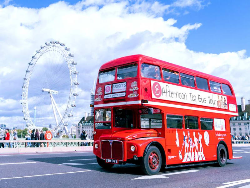 London, Double-decker bus