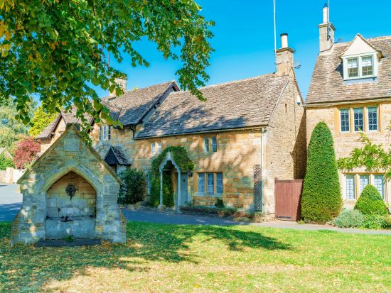 コッツウォルズ3つの村 日帰りツアー バイブリー＋ボートン＋スローター 専用車でしか行けない村へ ＜貸切／日本語アシスタント／ロンドン発＞by [みゅう]