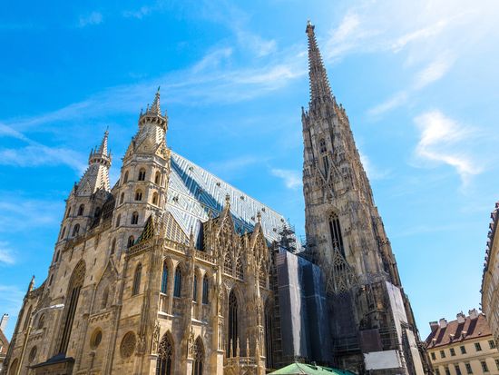 Austria_Vienna_St Stephen's Cathedral_shutterstock_705952414