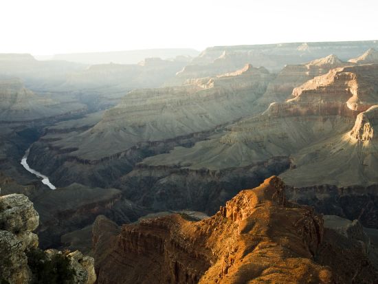 グランドキャニオン国立公園 サウスリム日帰り観光ツアー　ランチ付き＜英語ガイド＞