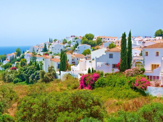 アンダルシアの白い村 フリヒリアナ＆ネルハ 1日観光プライベートツアー＜グラナダ発マラガ着＞by [みゅう]