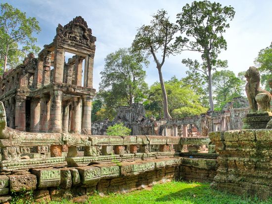 Cambodia＿Siem_Reap_Prea_Khan_shutterstock_107973815