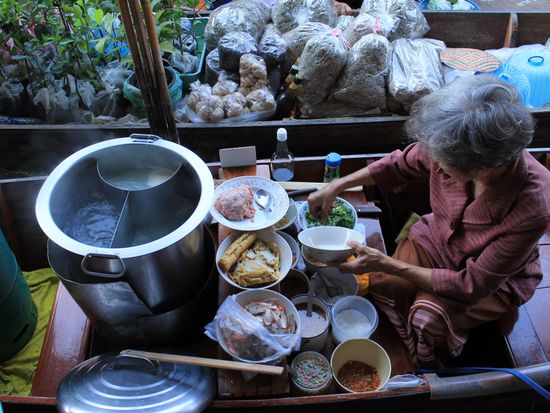 Damnoen Saduak Floating Market Bangkok