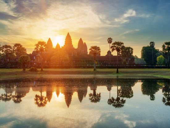 アンコール遺跡観光ツアー&朝日鑑賞 神秘の目覚めを体験  鑑賞地は4箇所から選択可！＜混載／早朝／日本語ガイド＞