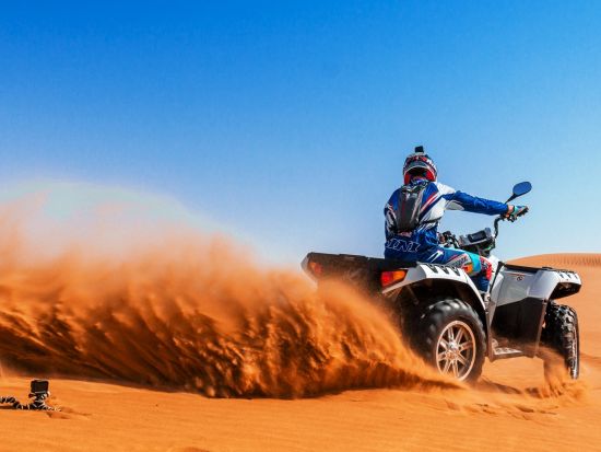 砂漠をバギーで駆け抜ける！サンドバギー体験＜ホテル送迎／ドバイ発＞