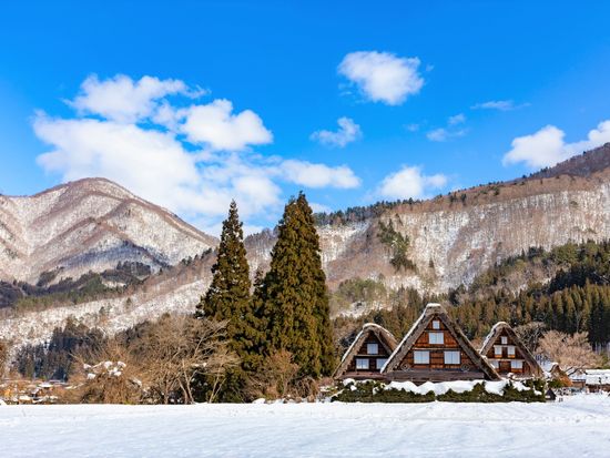 雪の白川郷クレジット(作者名表記)  じゅらいじゅらい  PIXTA(ピクスタ)pixta_47146189_M