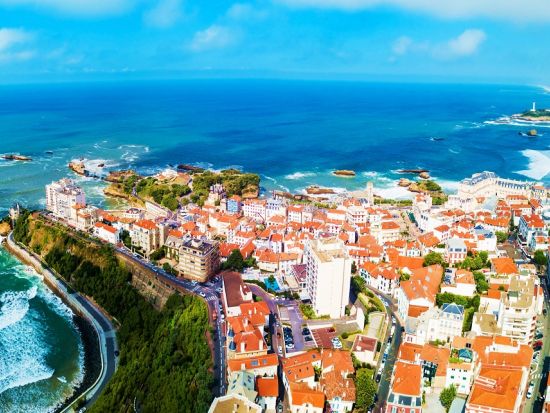 ビアリッツ＆オンダリビアとフランスバスクの街巡り 1日観光ツアー＜貸切／サン・セバスチャン発着＞