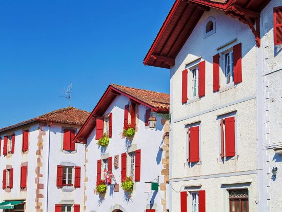 ビアリッツ＆オンダリビアとフランスバスクの街巡り 1日観光ツアー＜貸切／サン・セバスチャン発着＞