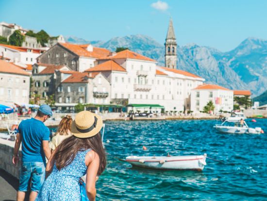 モンテネグロ 世界遺産コトル＋ペラスト 1日観光ツアー＜英語／ドブロブニク発＞