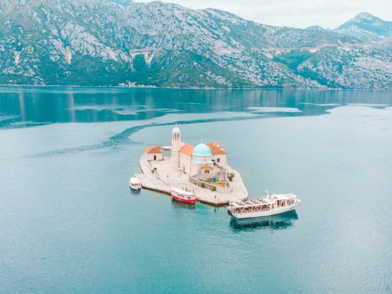 モンテネグロ 世界遺産コトル＋ペラスト 1日観光ツアー＜英語／ドブロブニク発＞