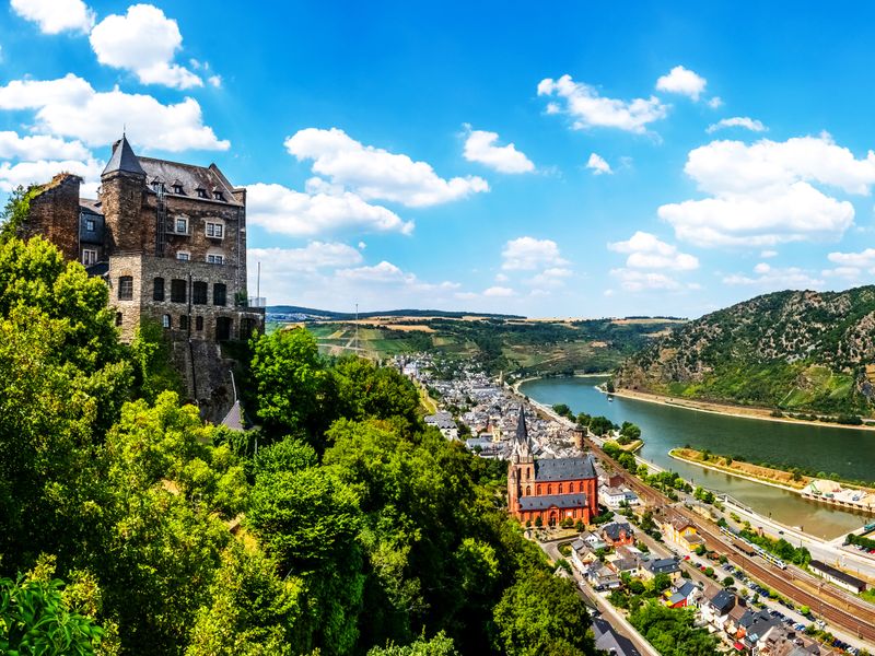 Germany_Rhine Valley_Oberwesel_shutterstock_1143403334