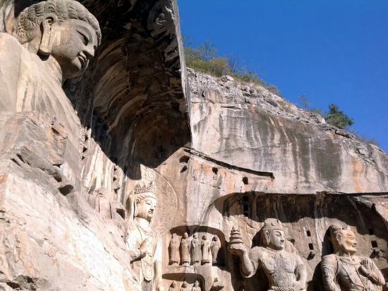 洛陽1日観光ツアー 世界遺産 龍門石窟と洛陽の見どころを巡る！＜貸切／往復新幹線利用／昼食付／日本語ガイド／西安発＞