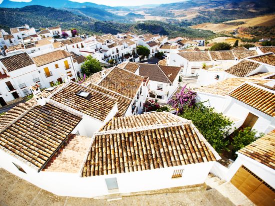 Zahara de la Sierra_shutterstock_188430113