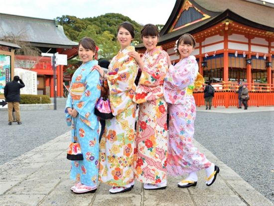 【着物レンタル】レディース・メンズ・子どもプラン ホテル返却オプションあり＜伏見稲荷大社より徒歩1分＞by Karen京都 伏見稲荷店