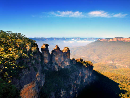 Australia_New_South_Wales_Blue_Mountains_The_Three_Sisters_shutterstock_4297534