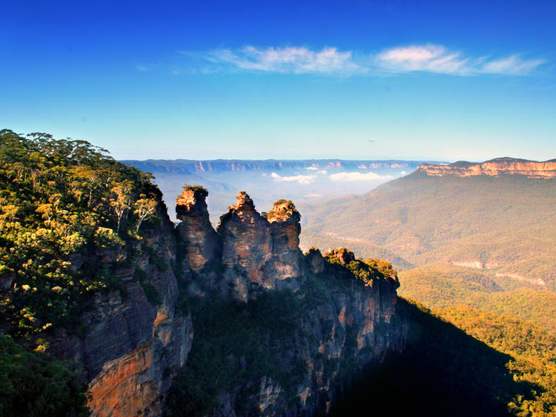 Australia_New_South_Wales_Blue_Mountains_The_Three_Sisters_shutterstock_4297534