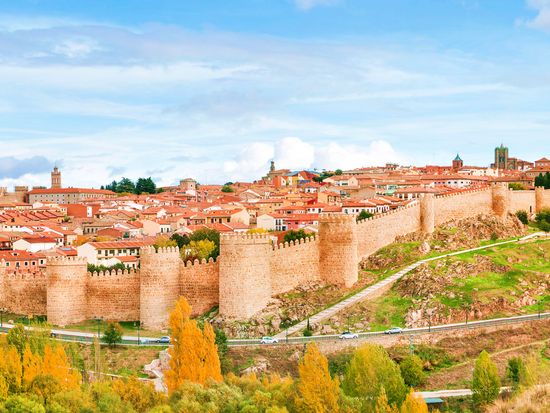 Spain_Avila_shutterstock_154499066