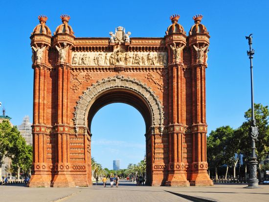 バルセロナ市内観光＆モンジュイックの丘　半日観光ツアー ＜英語ガイド＞