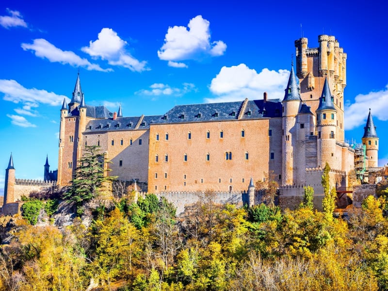 Spain_Segovia_Alcazar_Castle_shutterstock_529118779