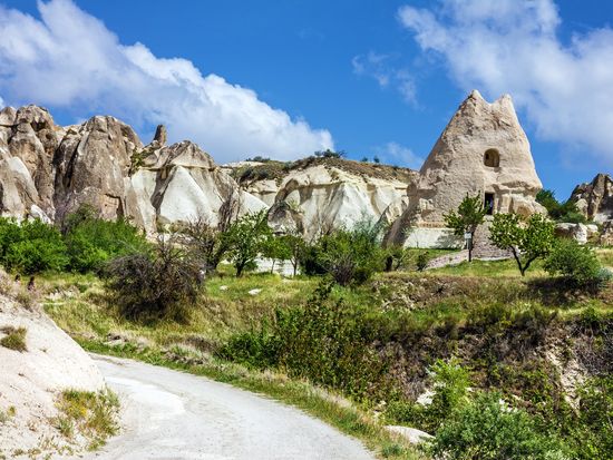 Goreme_Openair_Museum_shutterstock_191869970