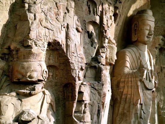 天水1日観光ツアー☆シルクロードの要衝！麦積山石窟と伏羲廟を巡る！＜貸切／往復新幹線利用／昼食付／日本語ガイド／西安発＞ 