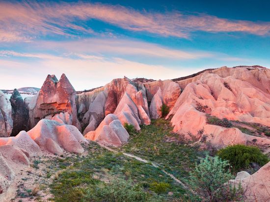 Cappadocia_Rose Valley_shutterstock_782174443