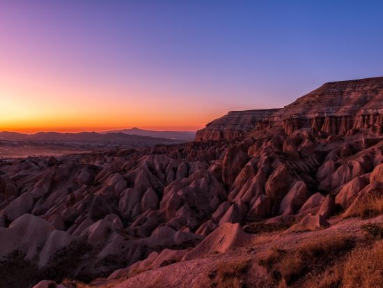 世界遺産カッパドキア 1泊2日or2泊3日ツアー　王道＋ローズバレー＋ウフララ渓谷等　気球オプションあり＜混載／日本語ガイド／国内航空券込／イスタンブール発＞