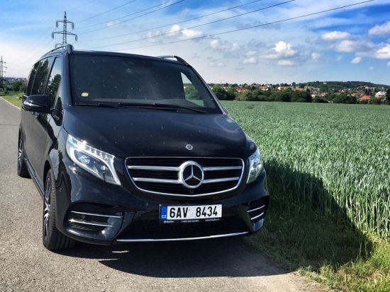 【空港送迎】プラハ国際空港 ⇔ プラハ市内 ＜貸切／英語ドライバー＞