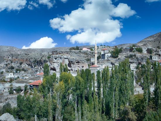 世界遺産カッパドキア1日観光　地下都市＆渓谷を楽しむグリーンツアー　ウフララ渓谷＋デリンクユ地下都市＋セリメ村 ＜混載／昼食付／英語ガイド／カッパドキア発＞