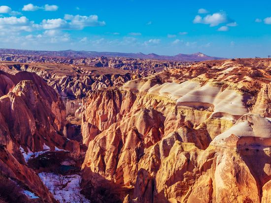 Turkey_Cappadocia_Rose Valley_shutterstock_1387449188