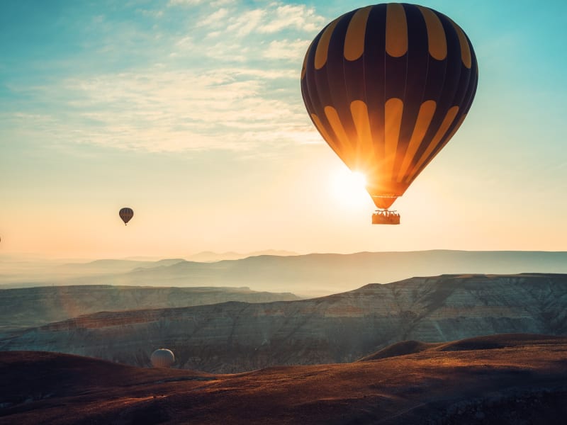 Turkey_Cappadocia_Goreme_Balloon_shutterstock_1038302800