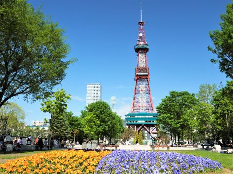 さっぽろテレビ塔展望台入場券　地上90.38mから間近に見える大通公園・札幌の絶景を一望！＜通年／札幌市＞