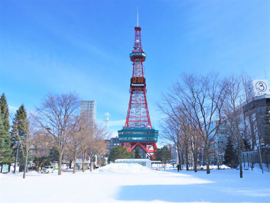 さっぽろテレビ塔展望台入場券　地上90.38mから間近に見える大通公園・札幌の絶景を一望！＜通年／札幌市＞