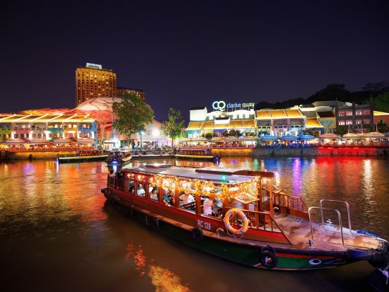 シンガポール夜景ツアー　ガーデンズ・バイ・ザ・ベイ＆マリーナベイサンズの光と音のショー＋リバークルーズ 　ジャンボのチリクラブプラン選択可＜日本語ガイド＞