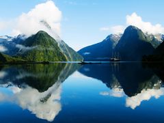 Milford Sound Cruise from Queenstown Mitre Peak