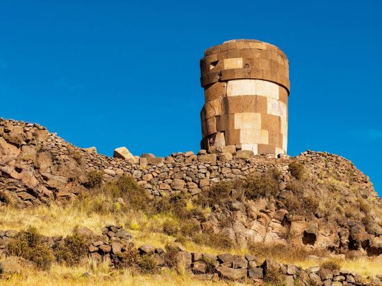 シユスタニ遺跡半日プライベートツアー＜午前または午後／貸切／英語ガイド／プーノ発＞