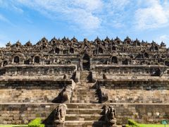 Indonesia_Borobudur_shutterstock_1019586625