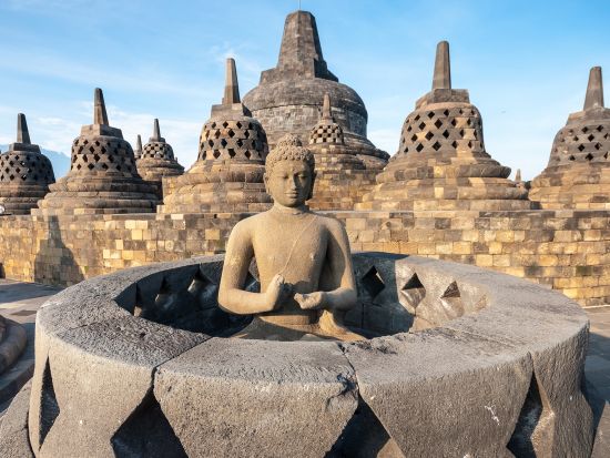 観光やビジネスに便利な貸切チャーター　世界遺産ボロブドゥール遺跡など行き先自由 ＜貸切／5～10時間／日本語ガイド／ジョグジャカルタ市内ホテル発＞