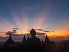 Indonesia_Borbudur_Sunrise_shutterstock_216680773