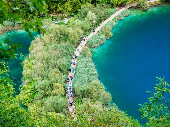 Croatia_Plitvice_shutterstock_1050140288
