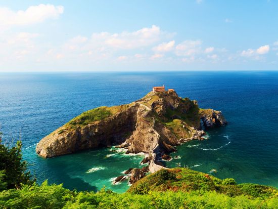 バスク地方の風光明媚な村をめぐる 半日観光ツアー　サン・フアン・デ・ガステルガチェ＆ピカソのゲルニカ村 ＜貸切／ビルバオ発＞