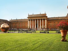 pinecone courtyard, vatican museums tickets