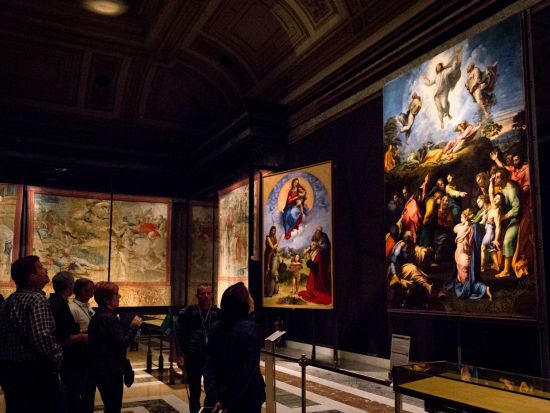 【早朝08:00より入場！】ヴァチカン美術館＋システィーナ礼拝堂＋サン・ピエトロ大聖堂 半日ツアー＜混載／約3時間／英語ガイド＞＊申込と同時に即予約確定