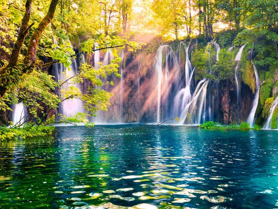 Croatia_Plitvice_shutterstock_719368729