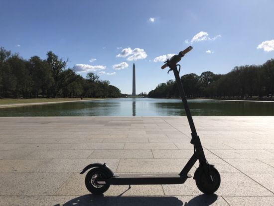 電動キックボードで巡る　ワシントンD.C.半日観光ツアー ＜午前＆午後／日本語ガイド＞