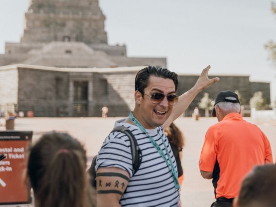 ニューヨーク自由の女神 半日観光ツアー　リバティ島上陸＆移民の島エリス島上陸 ＜英語ガイド＞